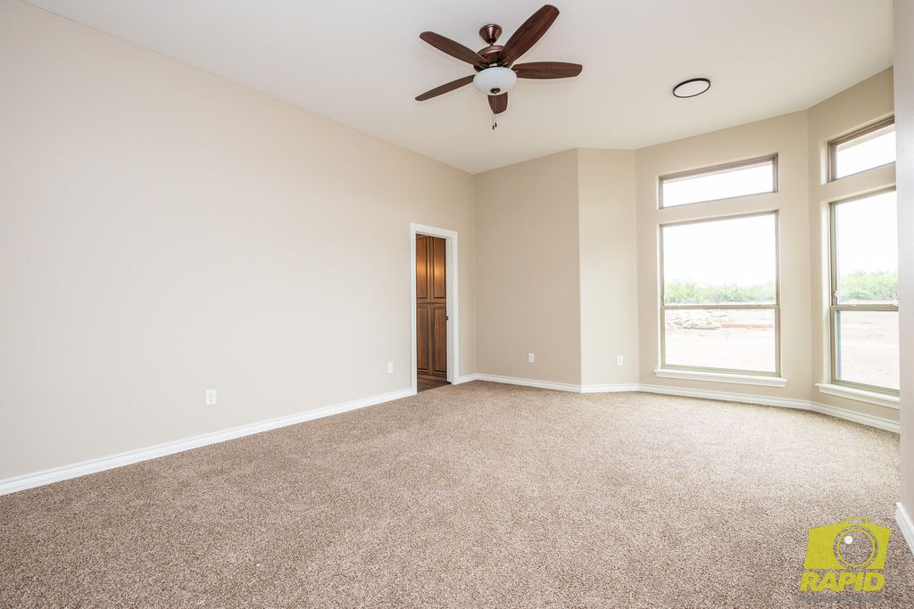 Image 8 of property listing at 4156 Wildebeest Way, San Angelo, TX 76901