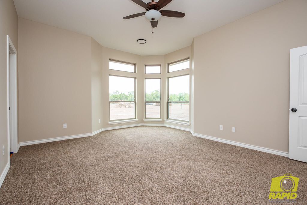 Image 9 of property listing at 4156 Wildebeest Way, San Angelo, TX 76901