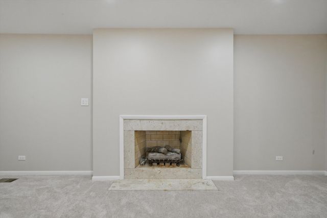 9248 N Maryland Street, Niles, IL 60714