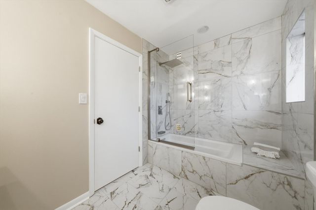 9248 N Maryland Street, Niles, IL 60714