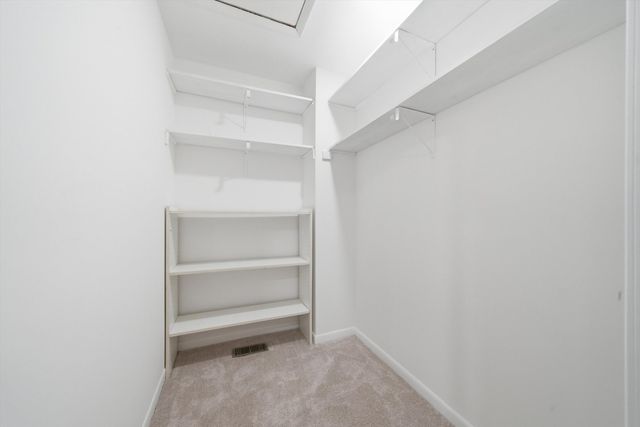 9248 N Maryland Street, Niles, IL 60714