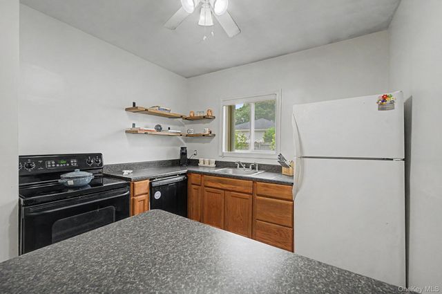 257 Elizabeth Avenue, Holbrook, NY 11741