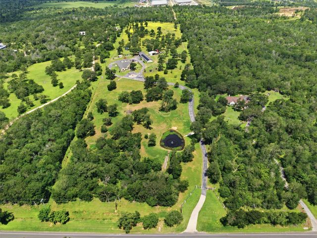 2936 FM 1704, Elgin, TX 78621
