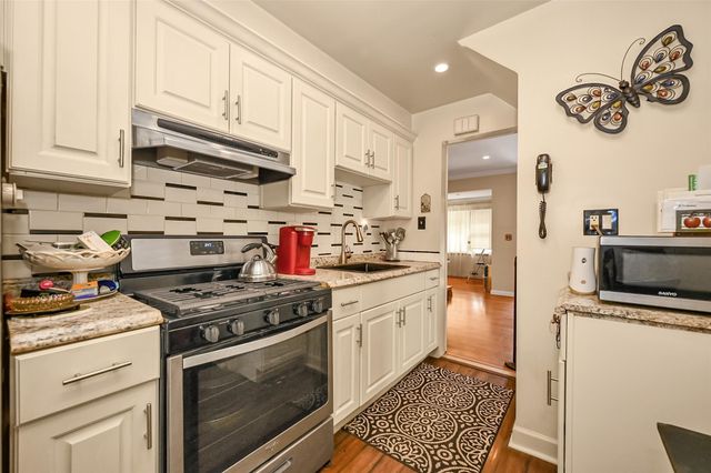 92-05 218th Place, Queens Village, NY 11428