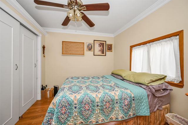 92-05 218th Place, Queens Village, NY 11428
