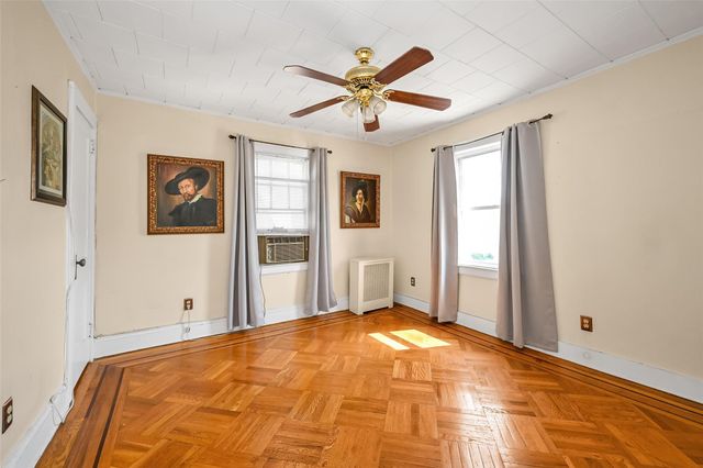 92-05 218th Place, Queens Village, NY 11428