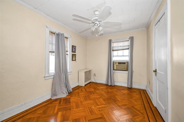 92-05 218th Place, Queens Village, NY 11428