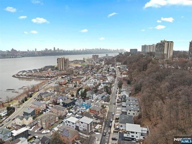 716 Undercliff Avenue 716, Edgewater, NJ 07020