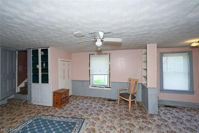 893 Norton Avenue, Barberton, OH 44203