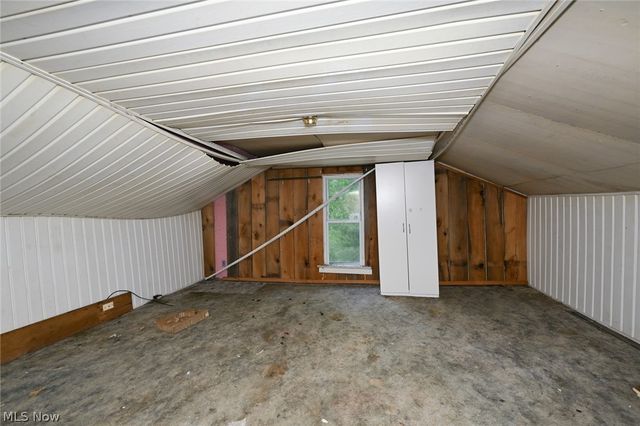 893 Norton Avenue, Barberton, OH 44203
