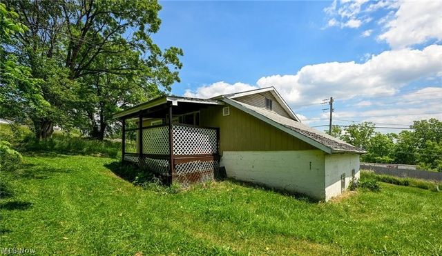 893 Norton Avenue, Barberton, OH 44203