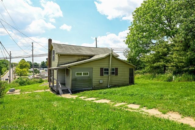 893 Norton Avenue, Barberton, OH 44203