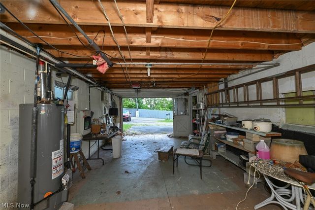 893 Norton Avenue, Barberton, OH 44203
