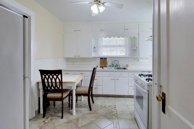 812 Woodward Street, La Porte, IN 46350