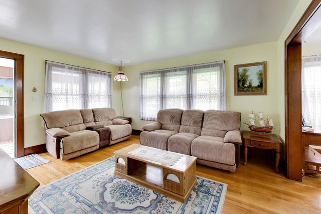 812 Woodward Street, La Porte, IN 46350
