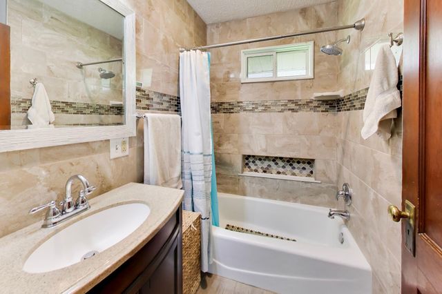 812 Woodward Street, La Porte, IN 46350
