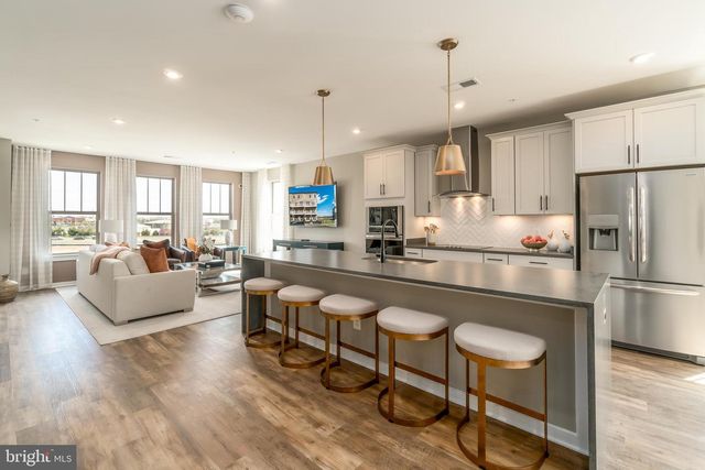 1057 INFERNO TER SE, Leesburg, VA 20175