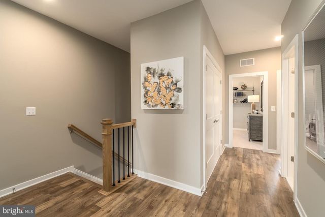 1057 INFERNO TER SE, Leesburg, VA 20175