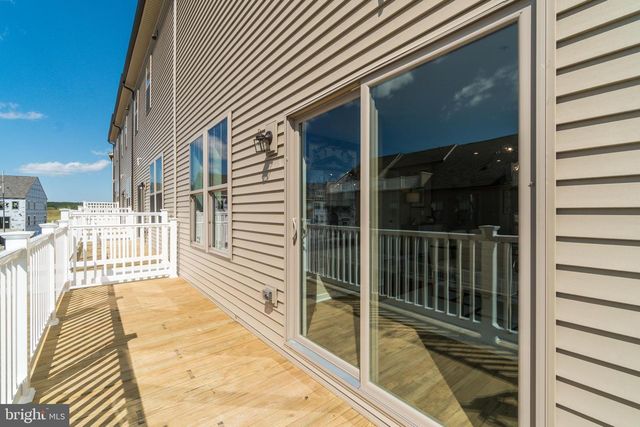 1057 INFERNO TER SE, Leesburg, VA 20175