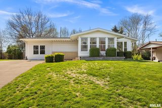 4913 N RONALD Road, Peoria, IL 61614