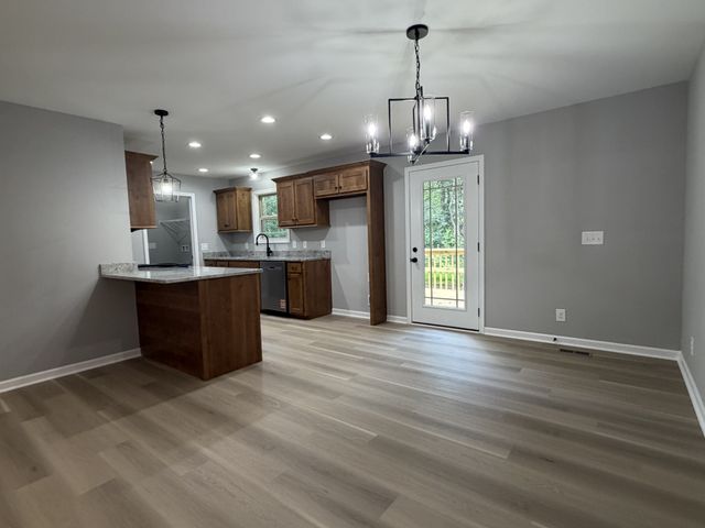 614 Wanda Ln, Tullahoma, TN 37388