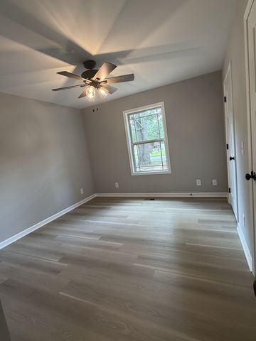 614 Wanda Ln, Tullahoma, TN 37388