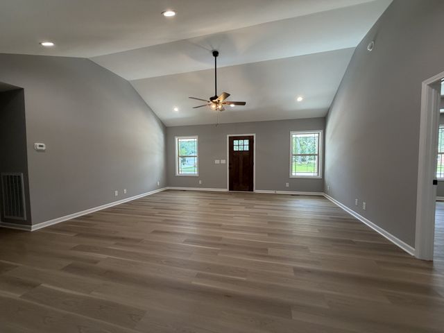 614 Wanda Ln, Tullahoma, TN 37388