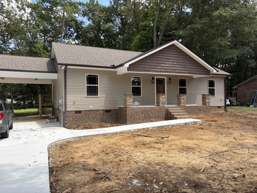 614 Wanda Ln, Tullahoma, TN 37388