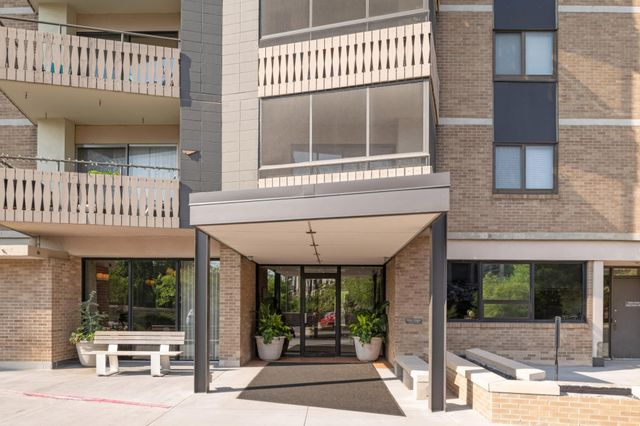 400 Groveland Avenue 413, Minneapolis, MN 55403