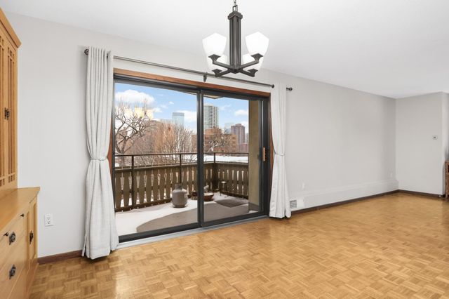 400 Groveland Avenue 413, Minneapolis, MN 55403