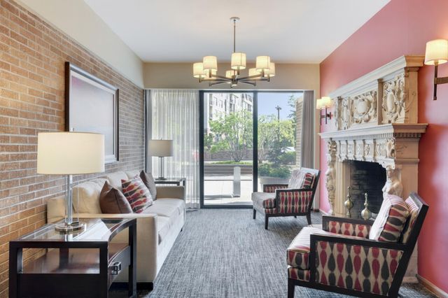 400 Groveland Avenue 413, Minneapolis, MN 55403