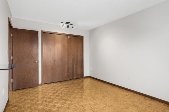 400 Groveland Avenue 413, Minneapolis, MN 55403