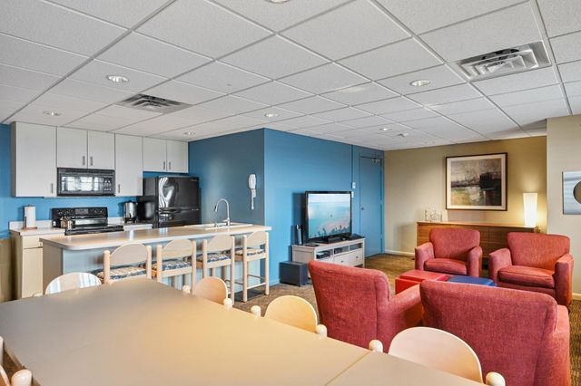 400 Groveland Avenue 413, Minneapolis, MN 55403