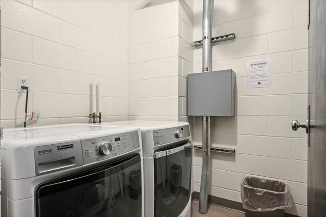 400 Groveland Avenue 413, Minneapolis, MN 55403