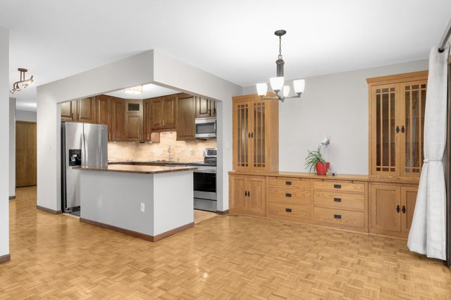 400 Groveland Avenue 413, Minneapolis, MN 55403