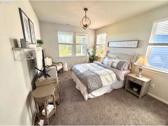 7275 Se BRISTLETAIL Ln, Hillsboro, OR 97129