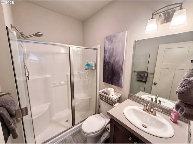 7275 Se BRISTLETAIL Ln, Hillsboro, OR 97129