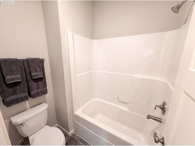 7275 Se BRISTLETAIL Ln, Hillsboro, OR 97129