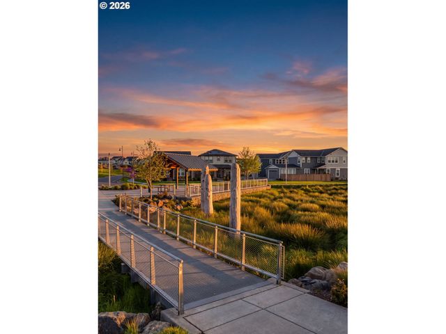 7275 Se BRISTLETAIL Ln, Hillsboro, OR 97129