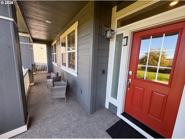 7275 Se BRISTLETAIL Ln, Hillsboro, OR 97129