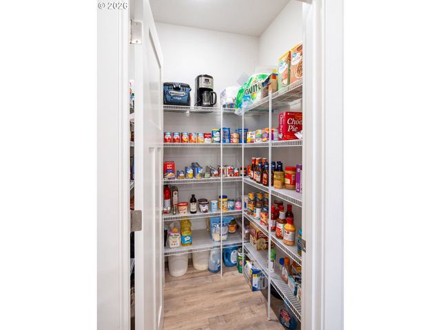 7275 Se BRISTLETAIL Ln, Hillsboro, OR 97129