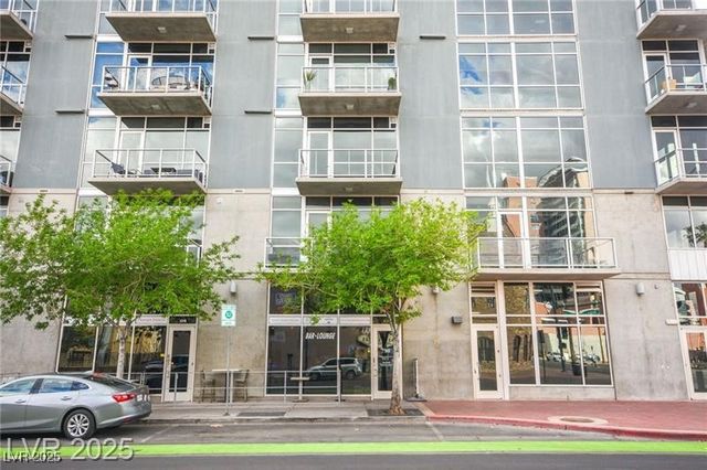 353 East Bonneville Avenue 816, Las Vegas, NV 89101