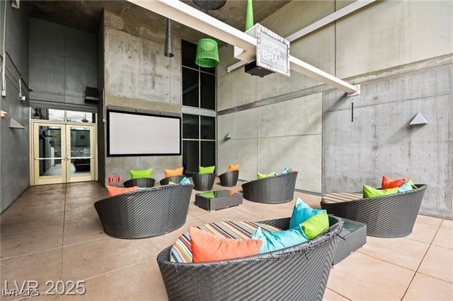 353 East Bonneville Avenue 816, Las Vegas, NV 89101