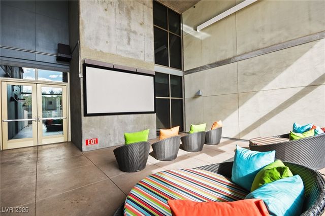 353 East Bonneville Avenue 816, Las Vegas, NV 89101