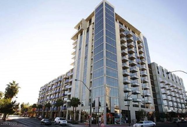 353 East Bonneville Avenue 816, Las Vegas, NV 89101