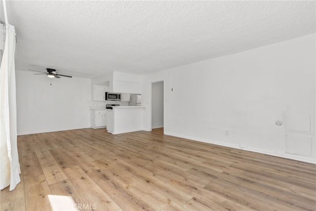8649 Sunland Boulevard 5, Sun Valley, CA 91352