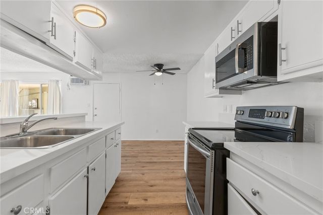 8649 Sunland Boulevard 5, Sun Valley, CA 91352