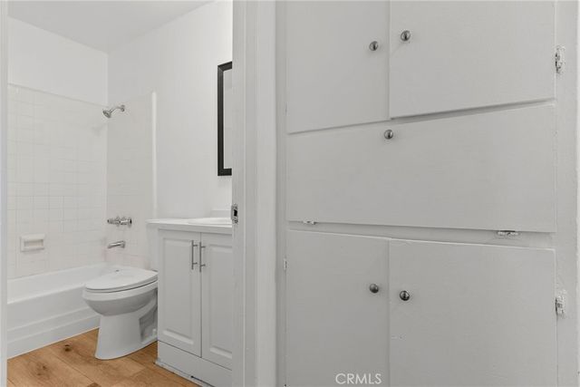 8649 Sunland Boulevard 5, Sun Valley, CA 91352