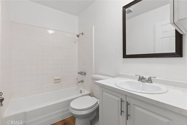 8649 Sunland Boulevard 5, Sun Valley, CA 91352