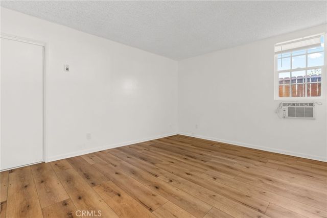 8649 Sunland Boulevard 5, Sun Valley, CA 91352